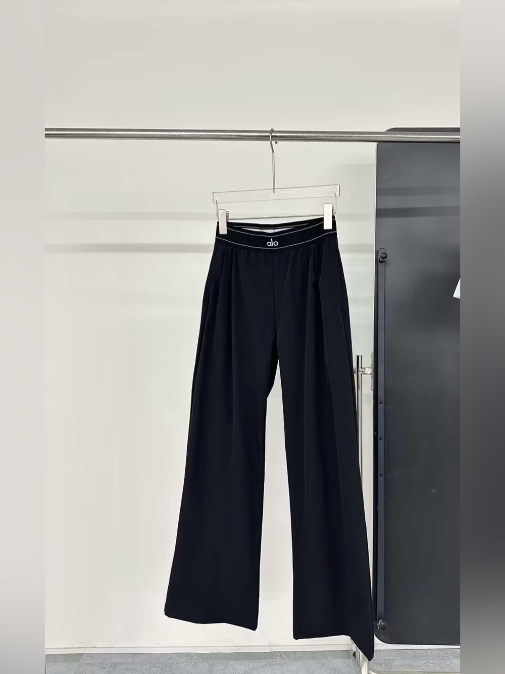 ALO Yoga Black Wide-Leg High-Rise Yoga Pants